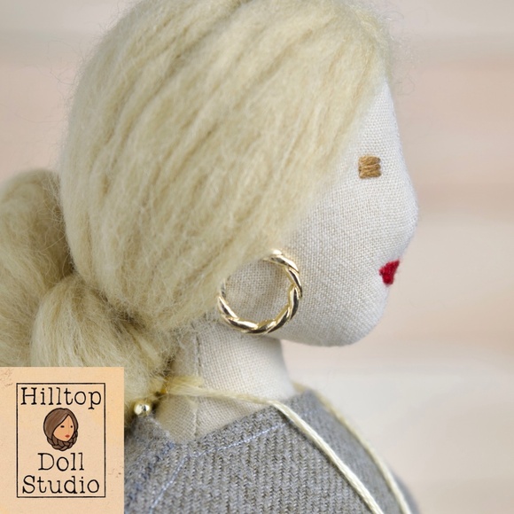 Fabric Doll "Gail" Handcrafted Textile Cloth Heirloom Primitive Doll - Picture 8 of 14